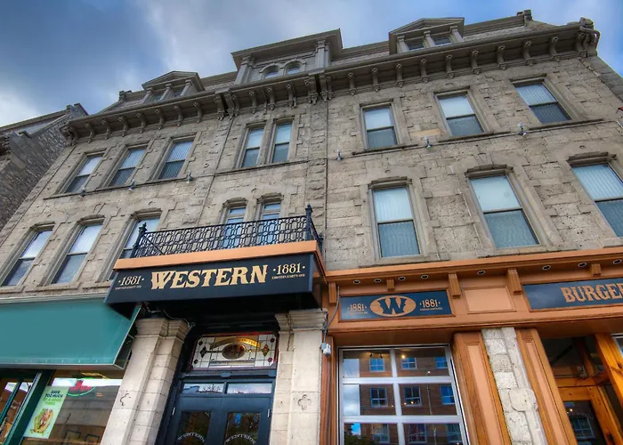 Hotel: Western Hotel & Executive Suites