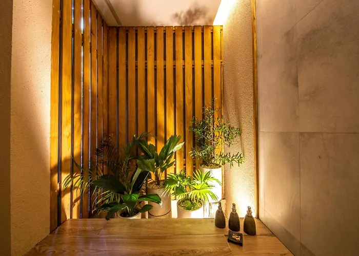 4 star hotel: Maremegmeg Beach Club