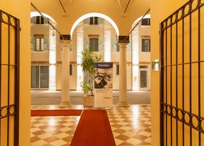 Bonacolsi Collection