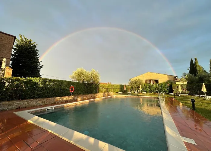 Villa con piscina: Fattoria Di Pancole