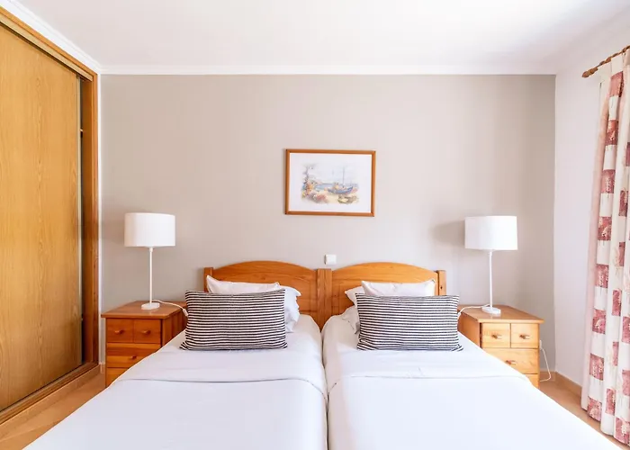 Oasis Beach Apartments Luz