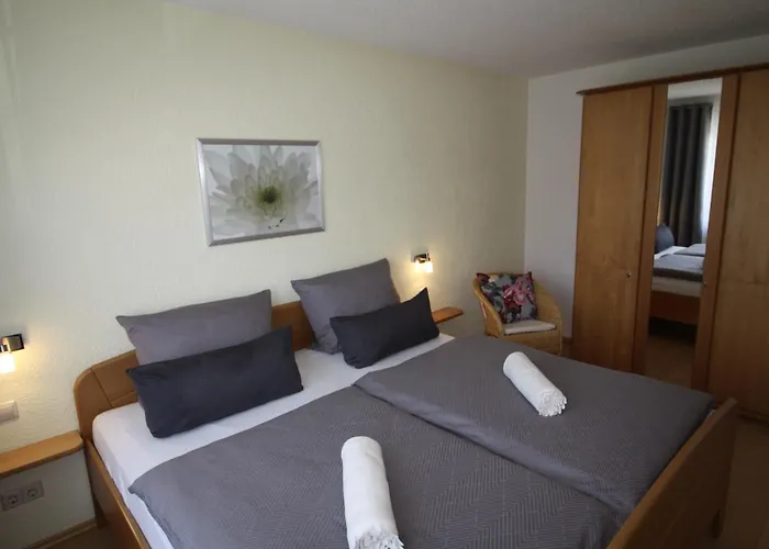 Villa: Gästehaus Mäder Am Hafen