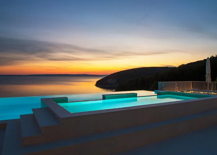 Zlatni Zalaz,Apartments,Supetarska Draga