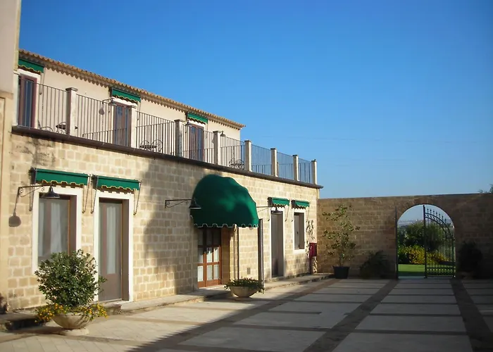 Hotel Con Piscina Il Podere