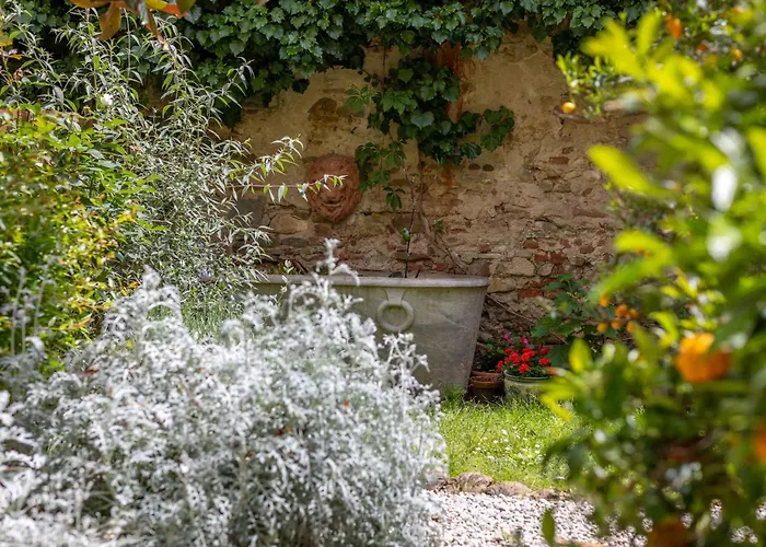 Family Hotel: Secret Garden Firenze B&B
