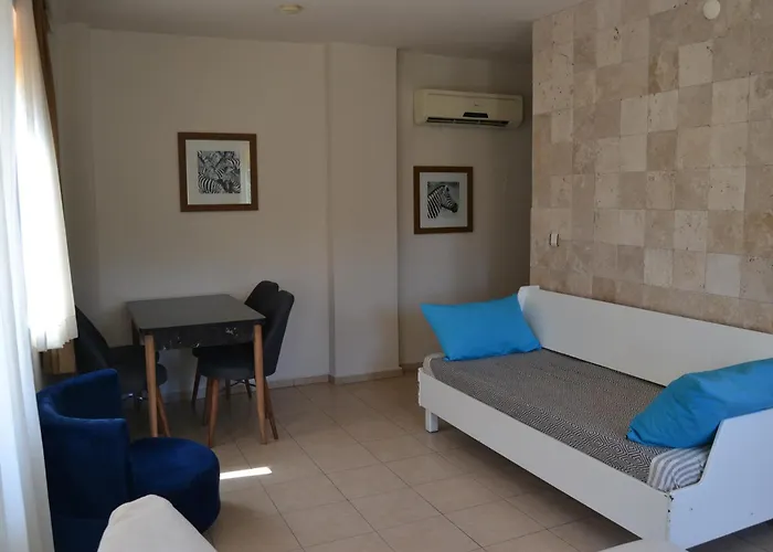 Safari Suit Hotel