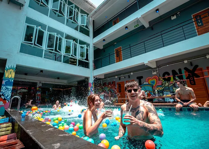 Mad Monkey Chiang Mai