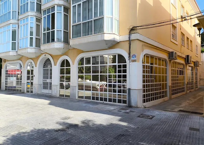The Hostels Sorolla Playa