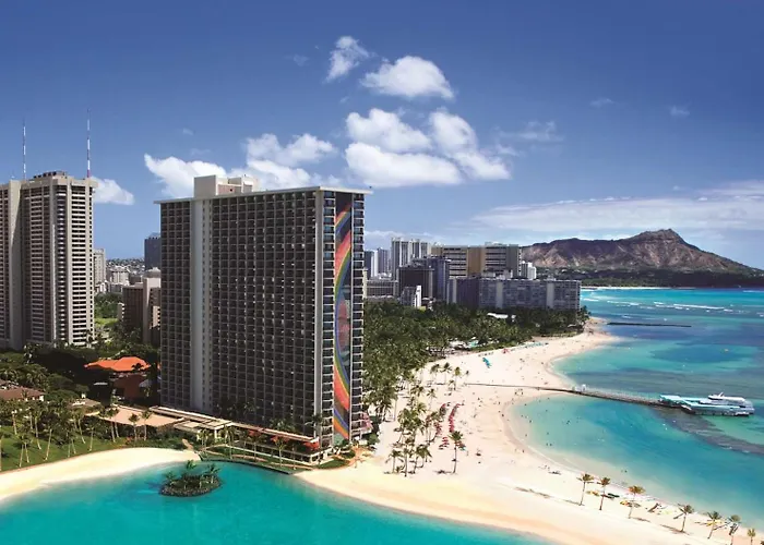 Airport Hotel: Hilton Hawaiian Village Waikiki Beach Resort