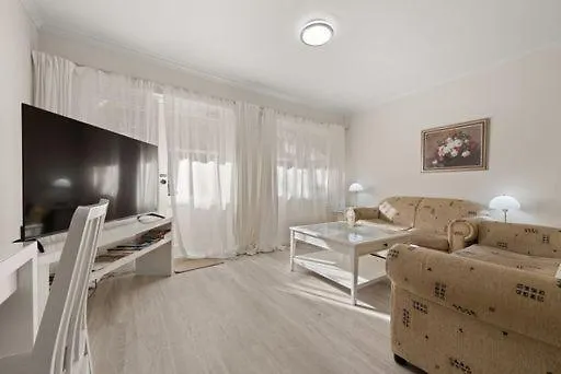 Apartments Beautiful Inner City Fully Renovated Ground Floor With Attached Lock-Up Garage