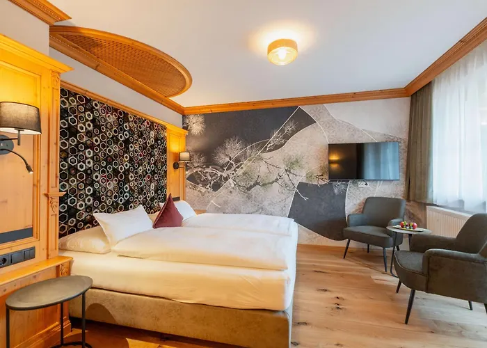 das Alois 4 Sterne Superior Tux