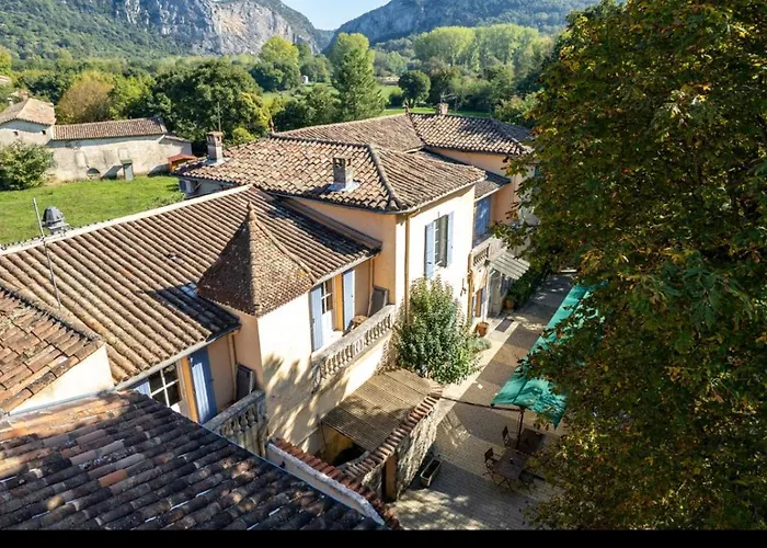 Hôtel avec piscine: Logis Hotel Le Domaine de la Régalière