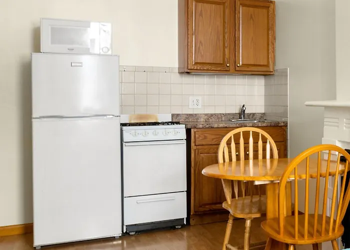 West 30Th Street Guest House