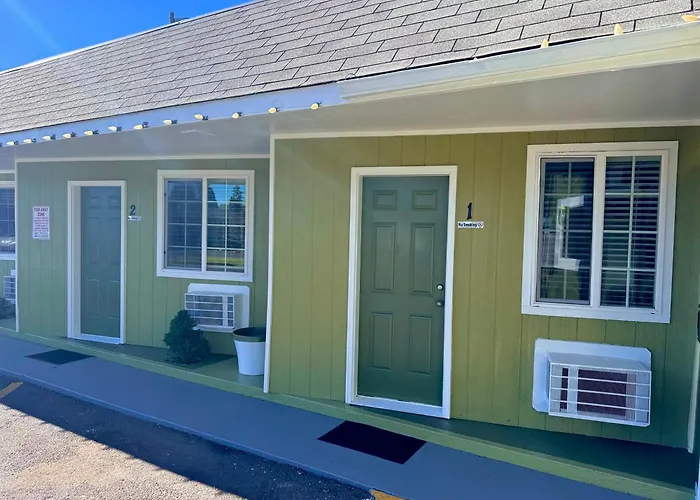 Chalet - Affordable Stay In Central