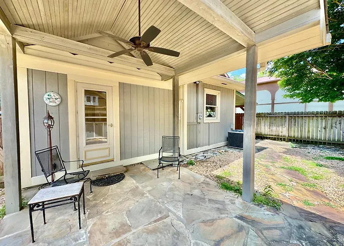 Motel: Riverbend Motel & Cabins