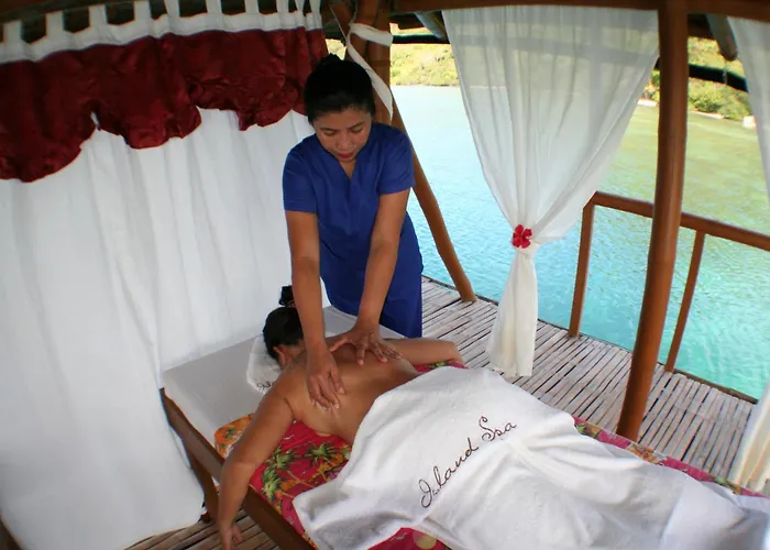 Beach hotel: El Rio Y Mar Resort