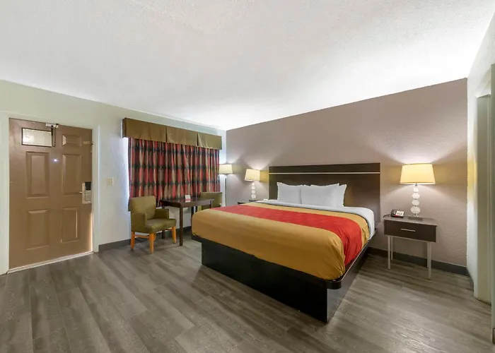Cabin: Fort Lauderdale Gardens Inn & Suites Ft Lauderdale International Airport