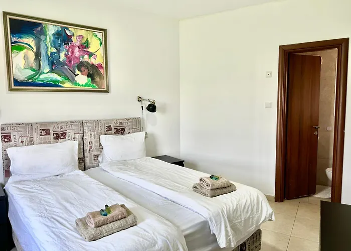 Hostel: Old Jaffa'S Penthouse Boutique Hostel