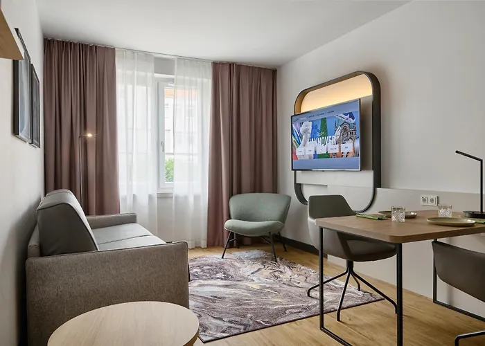 Сity center hotels June Six Hannover City