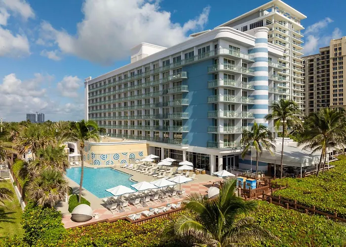 Family Hotel: The Singer Oceanfront Resort, Curio Collection By Hilton