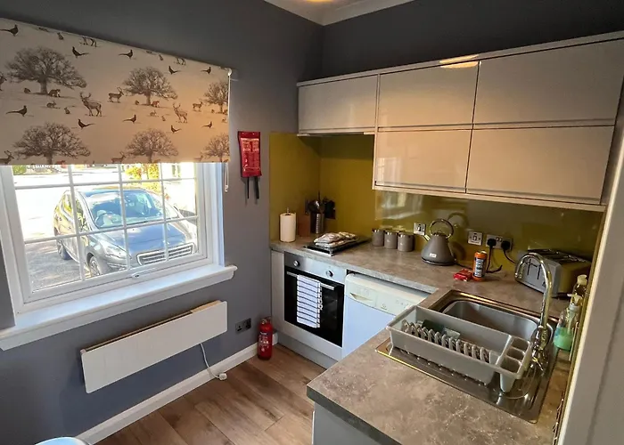 Pet Friendly hotel: Glenlochy Apartments