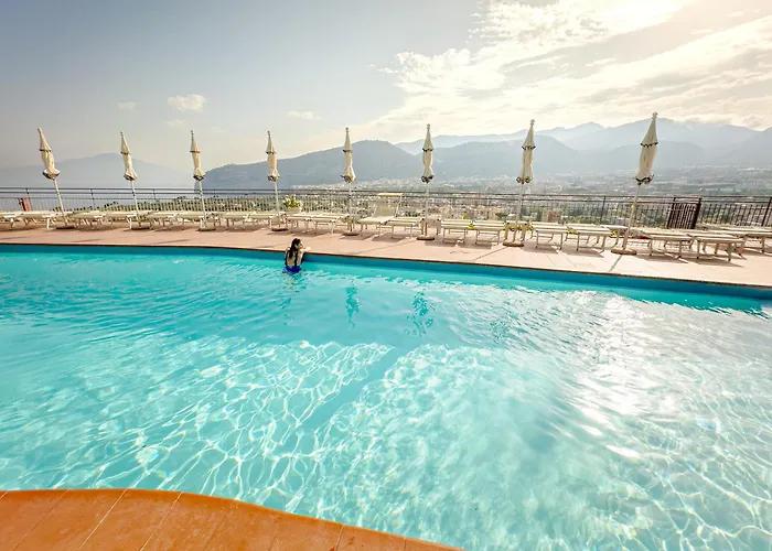 Hotel sulla spiaggia: Hotel Cristina