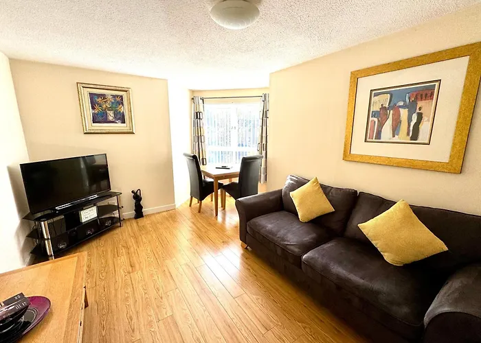 Castle Gait, Paisley