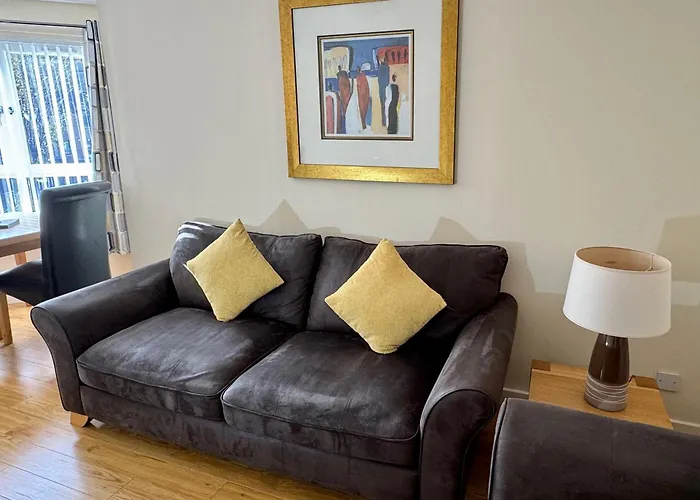 Castle Gait, Paisley