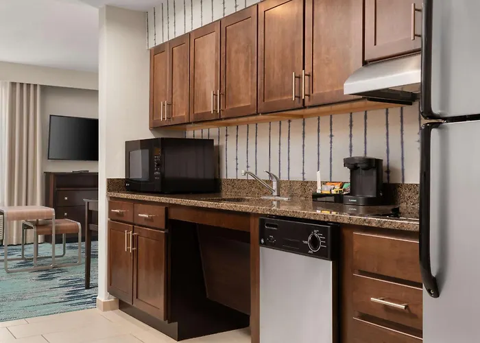 Pet Friendly hotel: Homewood Suites By Hilton Newport-Middletown