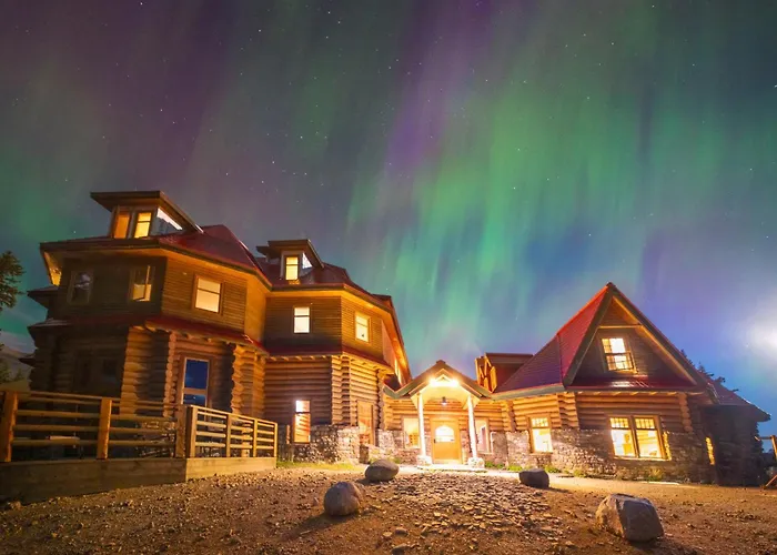 Lodge At Bow Lake