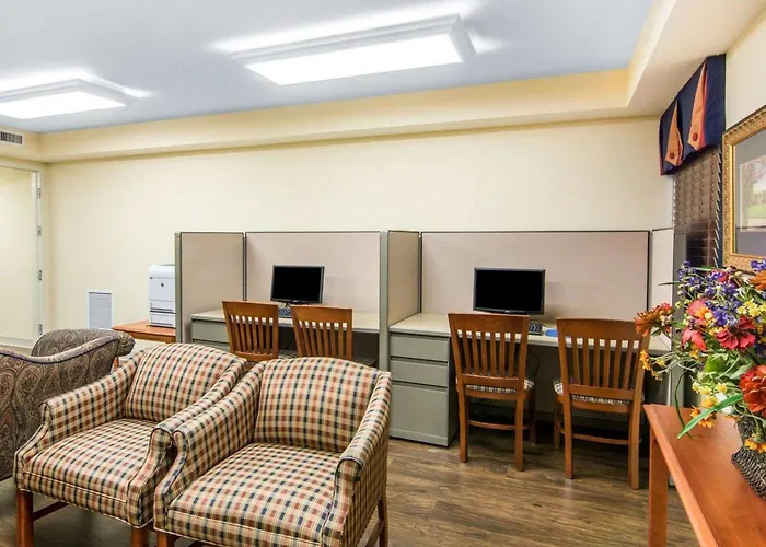 Bluegreen Vacations Patrick Henry Square, An Ascend Collection Resort