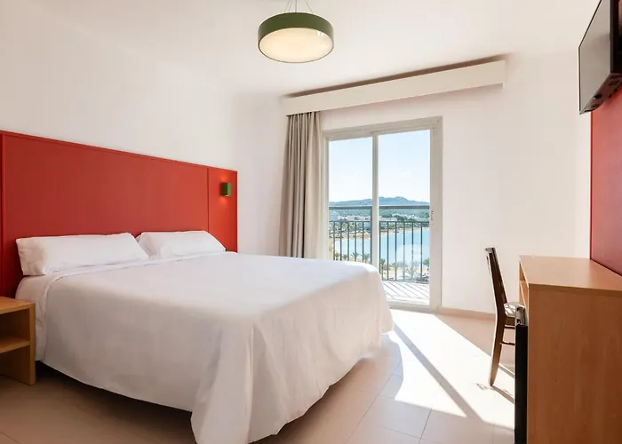 The Red Hotel - Adults Only