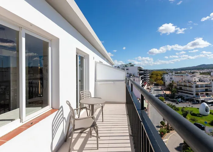 The Red Hotel - Adults Only