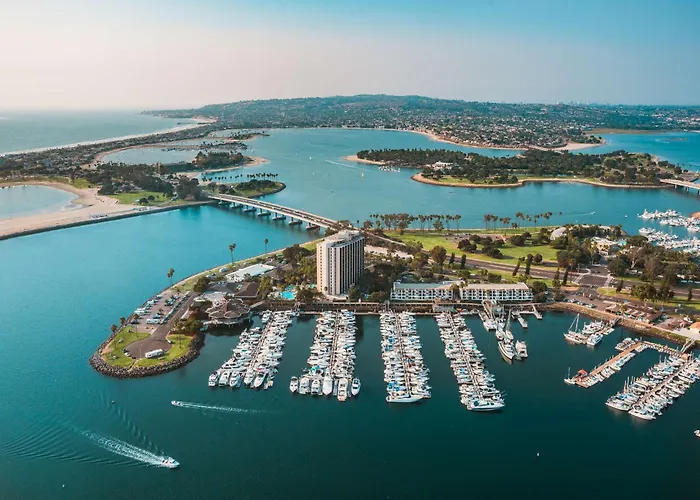Hotel with Tennis: Hyatt Regency Mission Bay Spa And Marina