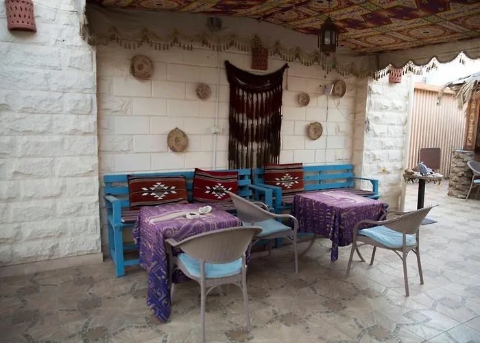 Guest house: Atlantis Pyramids Inn