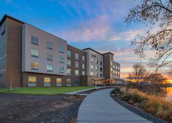 Beach Hotels Fairfield Inn & Suites By Marriott Klamath Falls