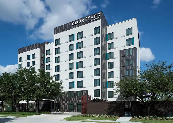 Hotel: Courtyard By Marriott Houston Heights/I-10