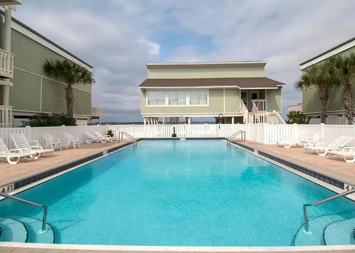 Pool Villa: White Sands Bay Front Pensacola Condo