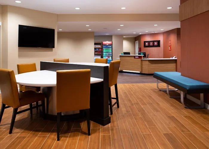 Spa Hotel: Towneplace Suites By Marriott St. Louis Chesterfield