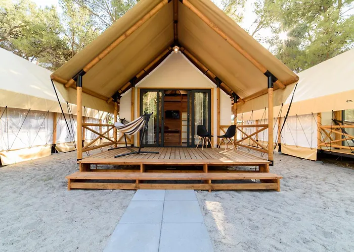 Hotel with view: Villaggio Camping Odissea