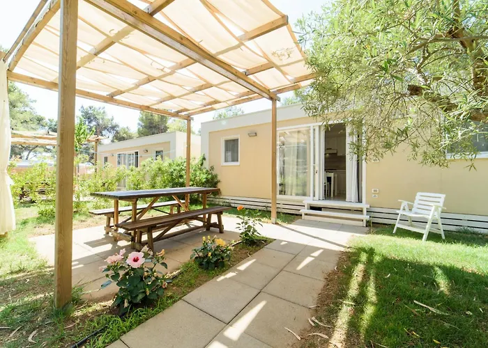 Hotel with view: Villaggio Camping Odissea