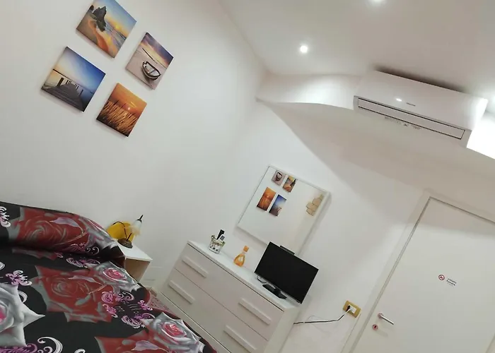 Albergo centrale: Casa Linda Rozzano HUMANITAS FORUM ASSAGO M2 MILANO Centro IEO