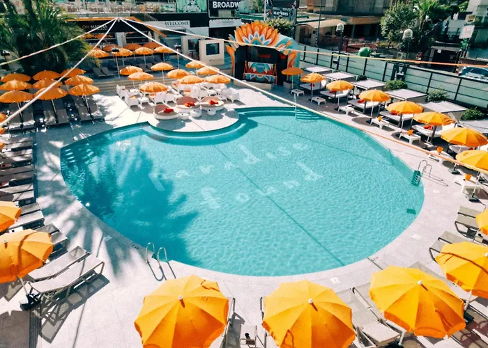 Hotel familiar: Marina Resort Benidorm - The Original Benidorm Vibe