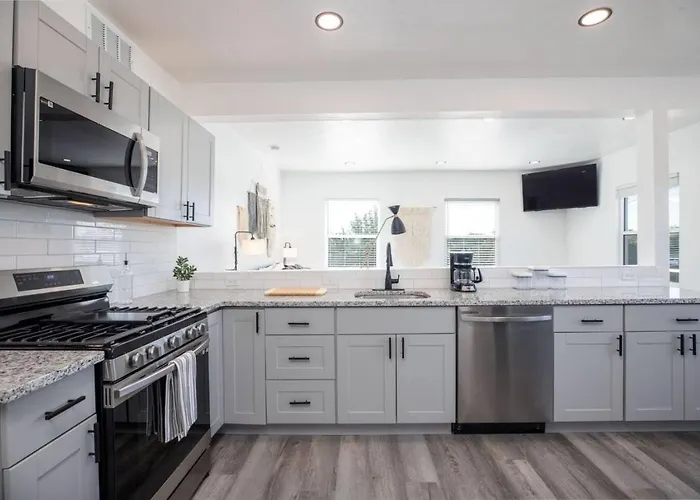The Barber Loft-Close To Downtown 35 Mins To Ski