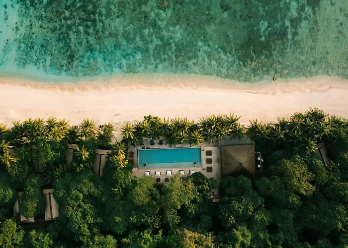 Luxury hotel only: Pangulasian Island Resorts El Nido