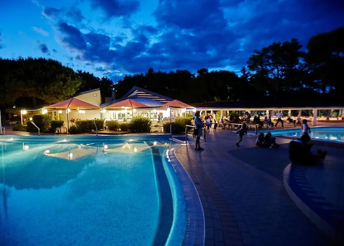 4-Sterne-Hotel: Dei Fiori Camping Village