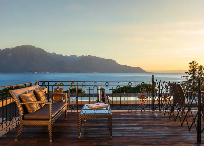 Hotel with view: Grand Hotel Suisse Majestic, Autograph Collection