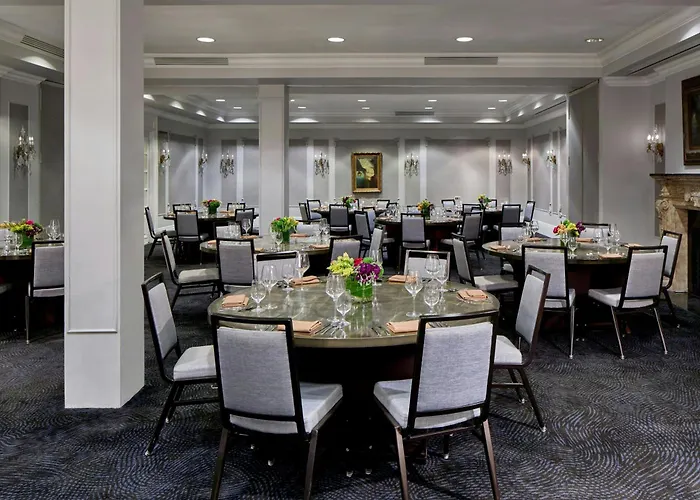 Jacuzzi hotel: Le Pavillon, New Orleans, A Tribute Portfolio Hotel