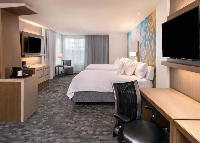 Courtyard By Marriott Detroit Farmington