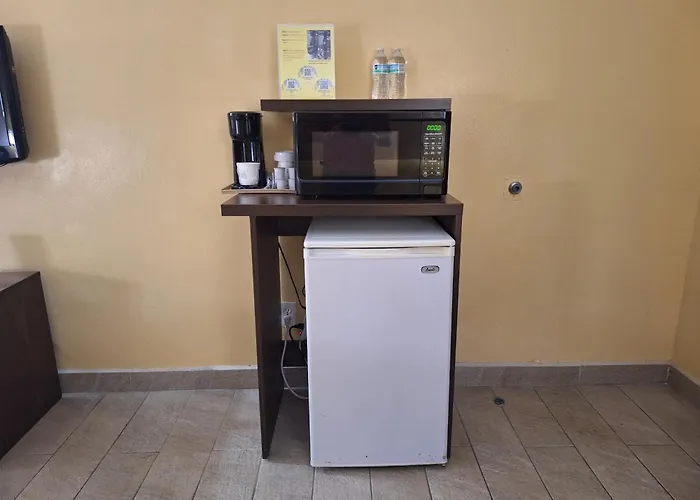 Golf hotel: Super 8 By Wyndham Weslaco